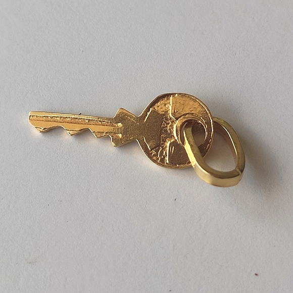 Key Solid Yellow Gold Pendant Charm - Picture 8 of 13